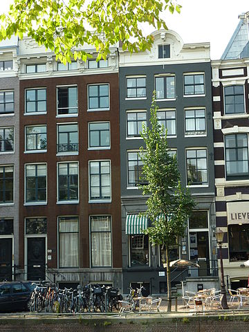 The Herengracht (home of the wonderful Arendsnest proeflokaal) - photo by Rudolphous